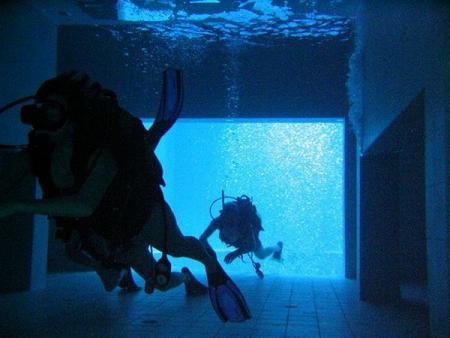 Obrázek Worlds Deepest Swimming Pool 8