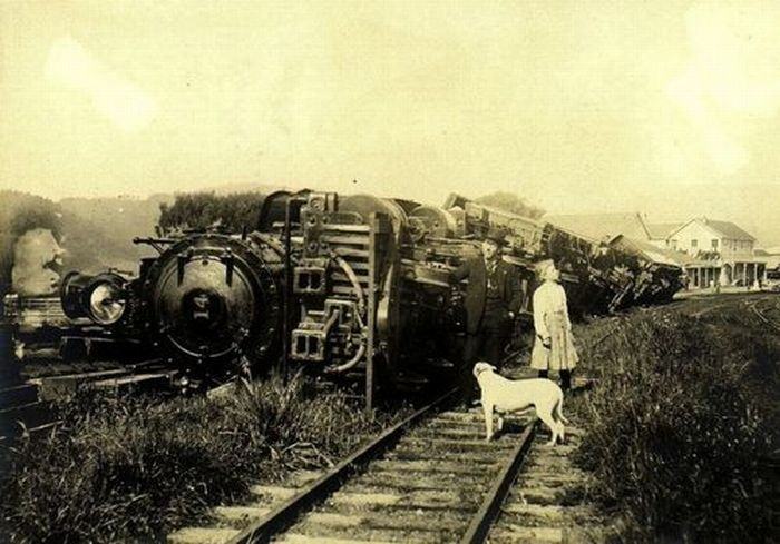Obrázek Z historie Lezici lokomotiva
