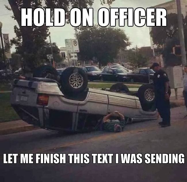 Obrázek  Hold on officer 