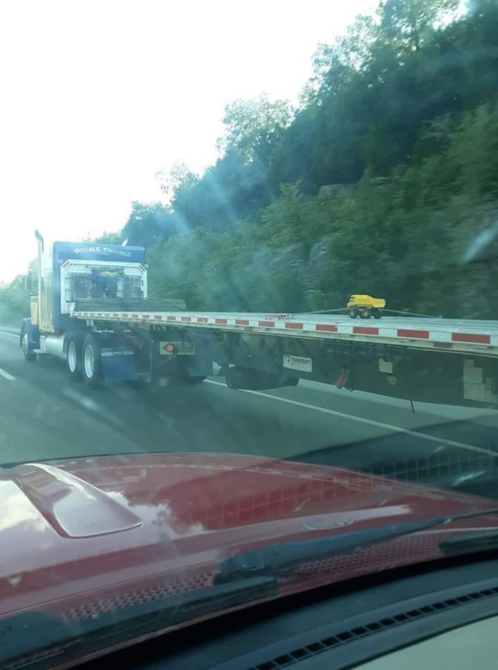 Obrázek a truck trucking a truck