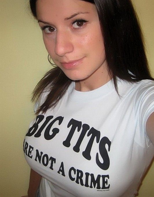 Obrázek big tits are not a crime