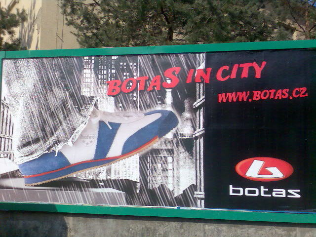 Obrázek botas in city