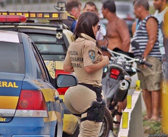Obrázek brazilian police officer