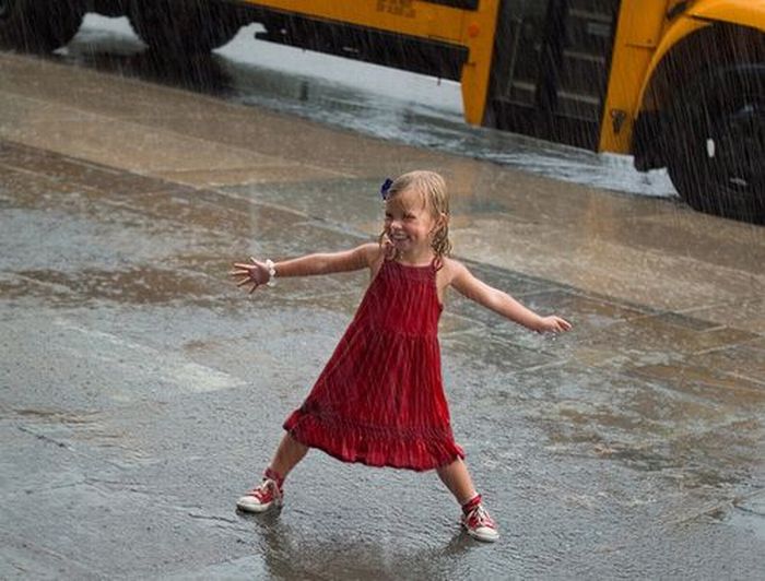 Obrázek dancing in the rain