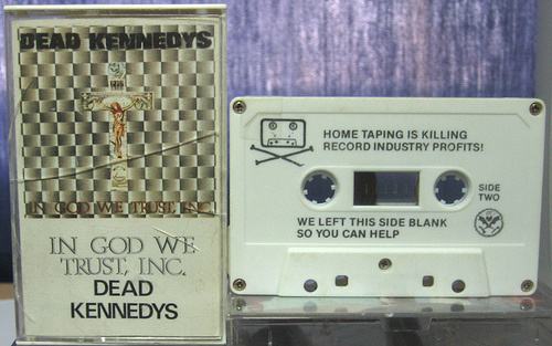 Obrázek deadkennedys help piracy