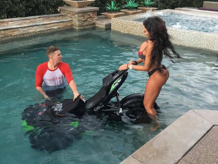 Obrázek dukladne umyti motocyklu