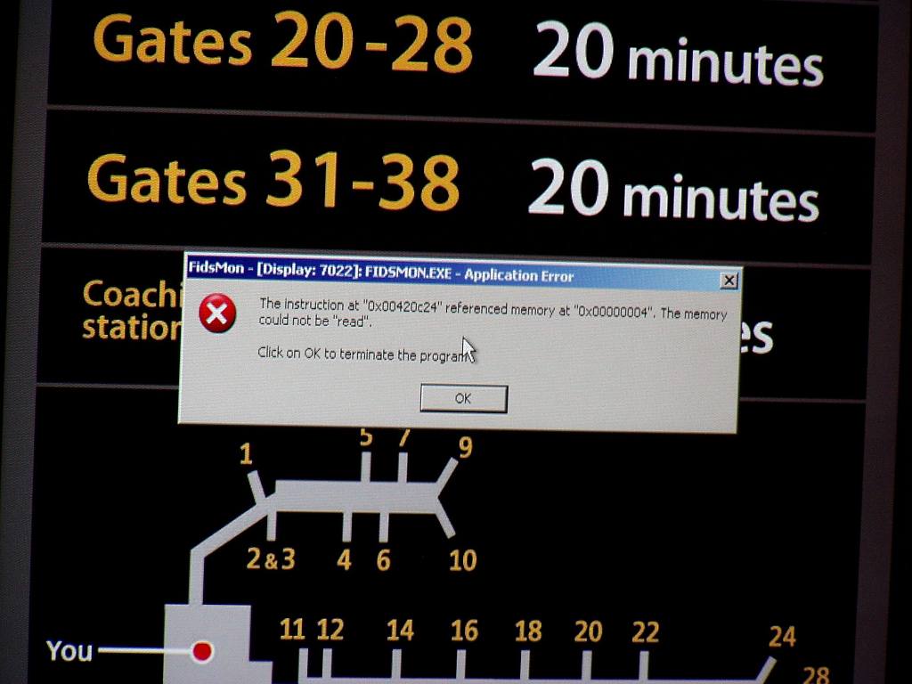 Obrázek england gatwick airport windows LOL 02