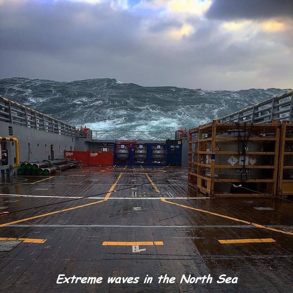 Obrázek extreme waves - NS