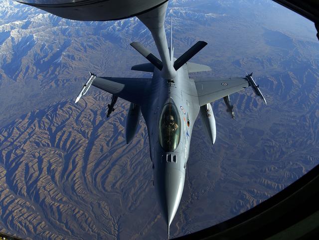 Obrázek f16c afganistan