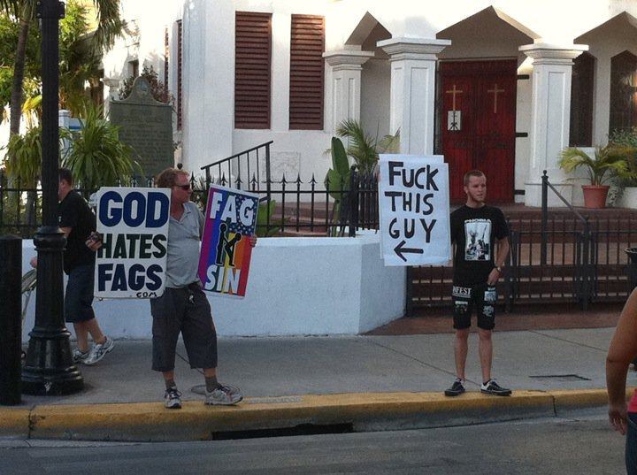 Obrázek god hates fags