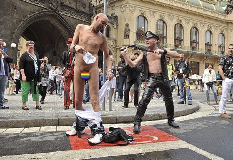 Obrázek happy prague pride