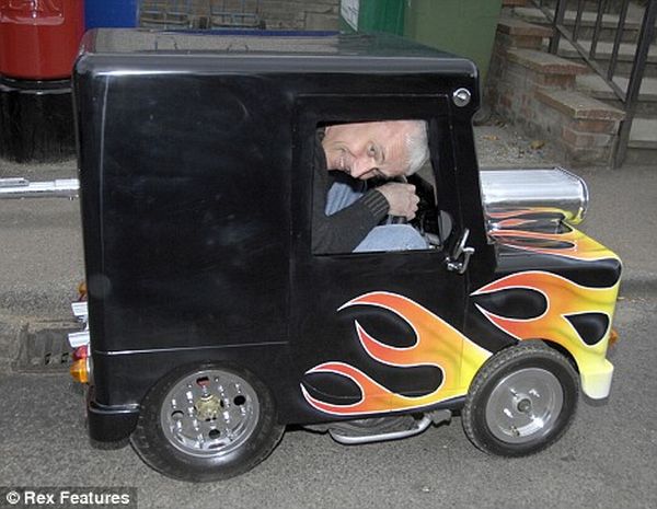 Obrázek hodne male auto