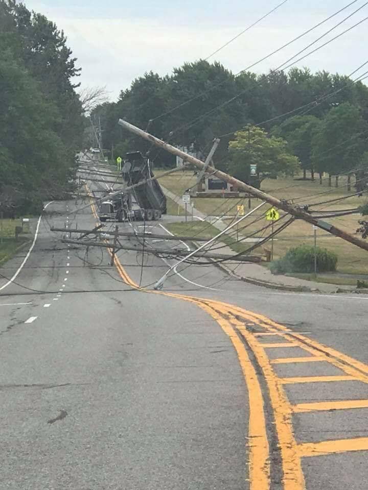 Obrázek how many utility poles did you damage