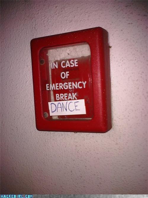 Obrázek in case of emergency break dance
