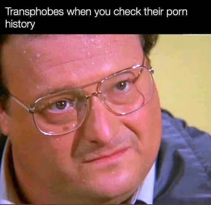 Obrázek kdo se v tom pozna at napise komentar