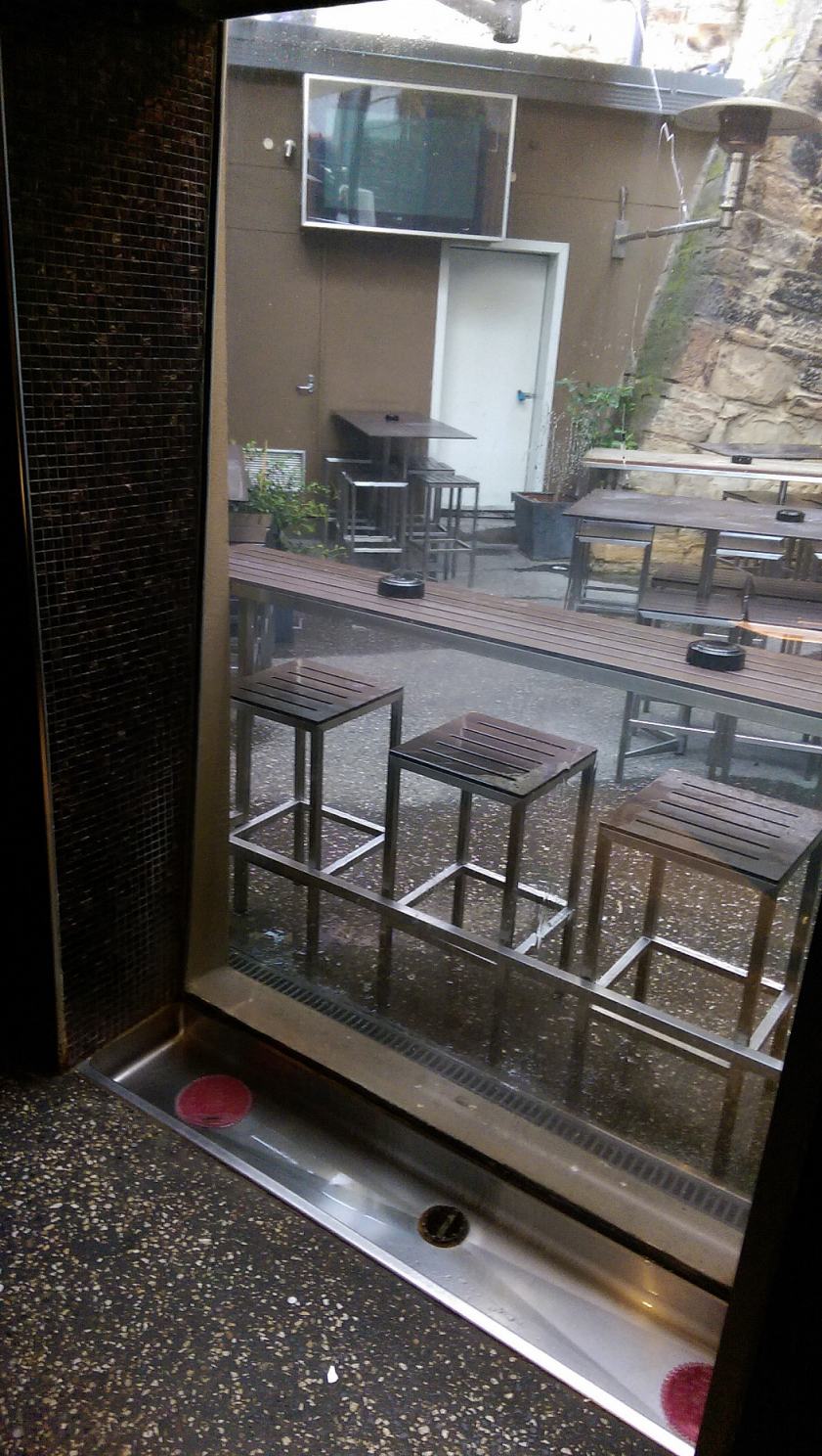 Obrázek kdyz rad druhejm na zada