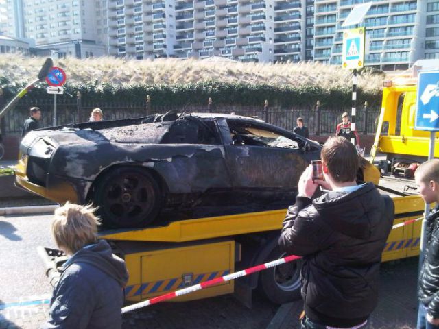 Obrázek lambo in fire 7