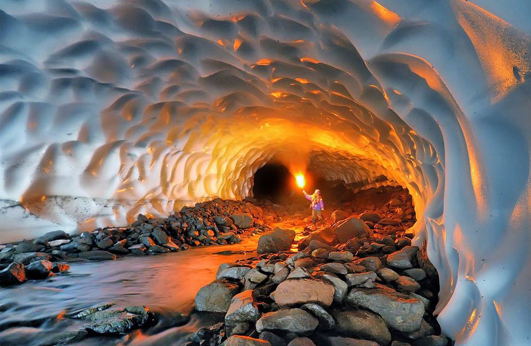Obrázek ledova jeskyne