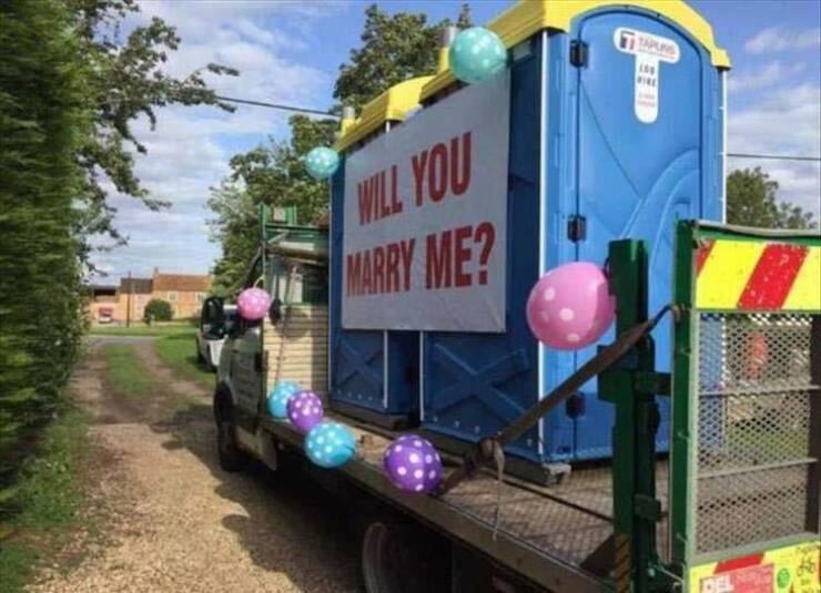 Obrázek marry me 1729834191 mn 03