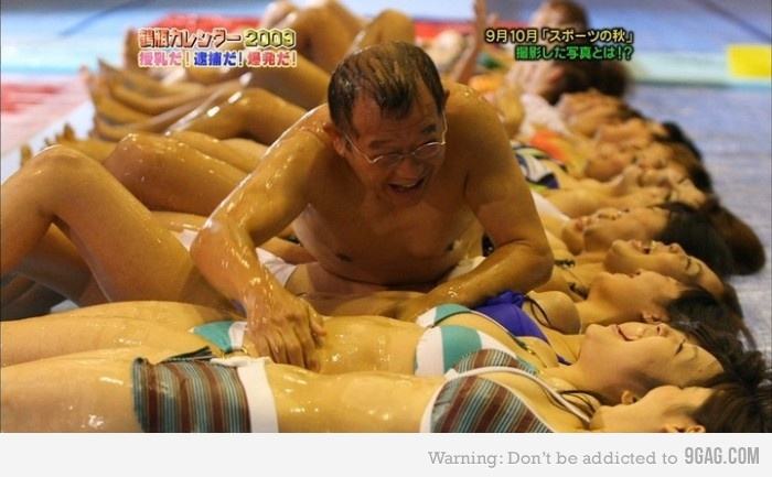 Obrázek menwhile in Japan