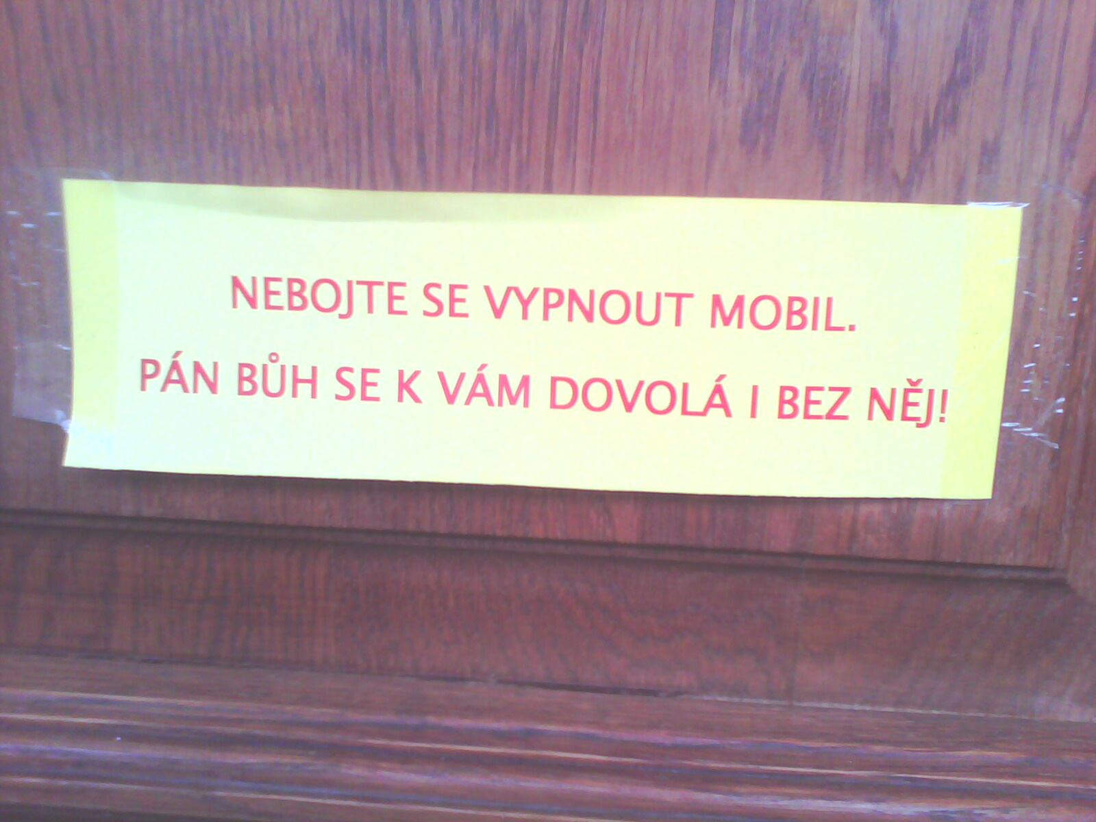 Obrázek mobil v kostele