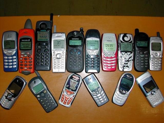 Obrázek mobilni historie 2002