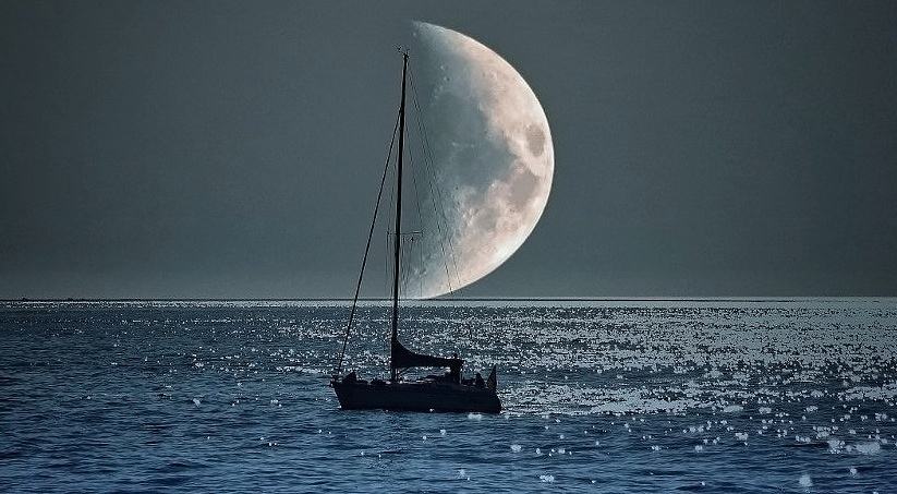 Obrázek moon and sea