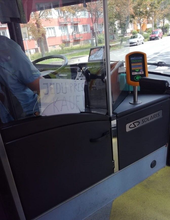 Obrázek nasraty ridic autobusu