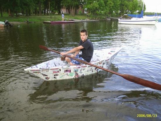 Obrázek newspaper boat