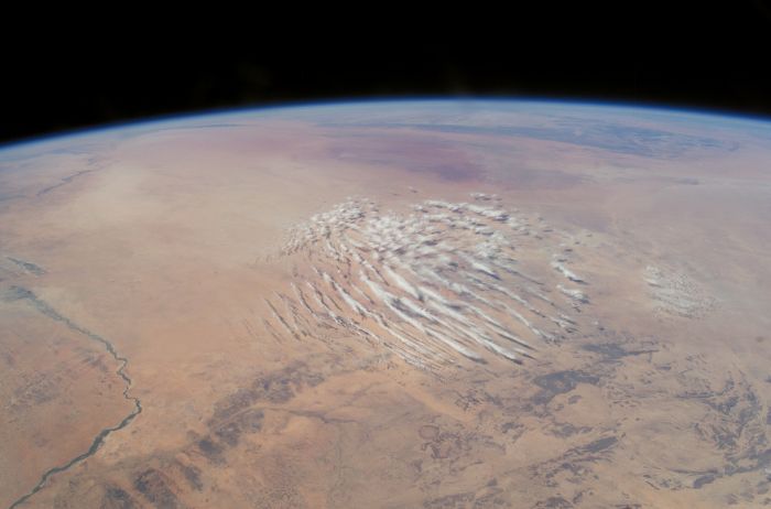 Obrázek oblacnost nad Saharou