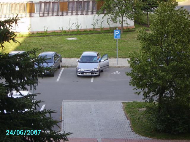 Obrázek parkovani ala polovalida