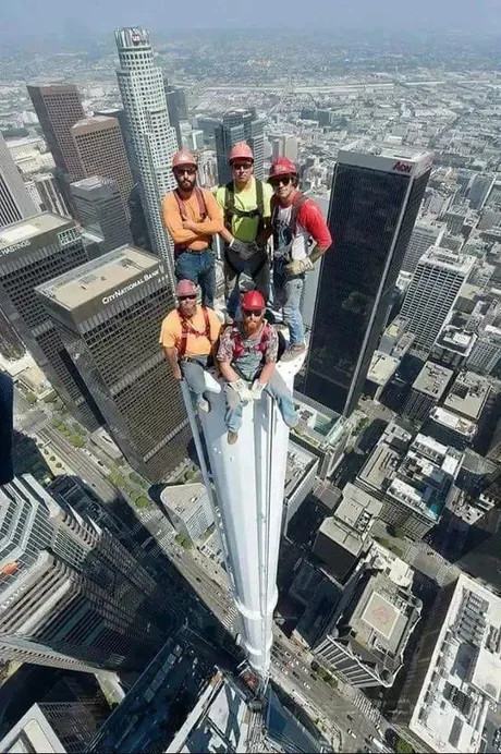 Obrázek po dobre odvedene praci jeste selfie