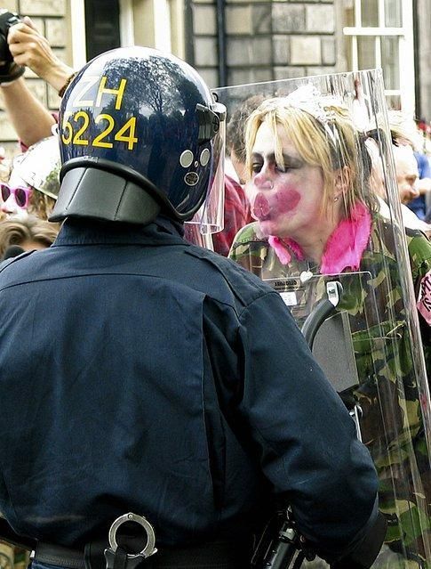 Obrázek polibek pro policajta