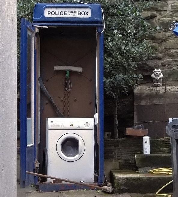 Obrázek police public call box