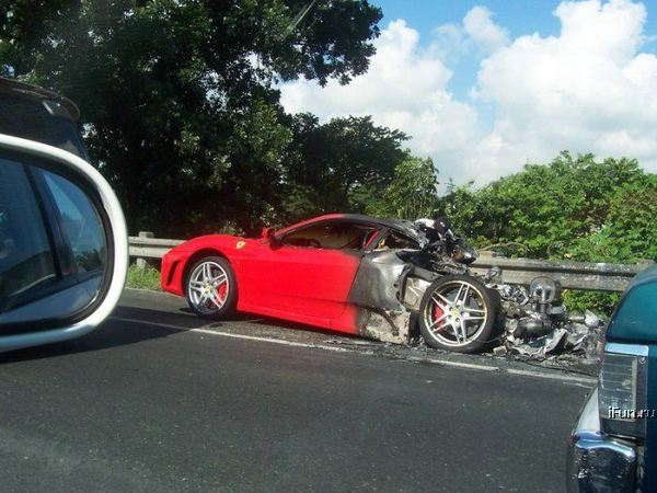 Obrázek prodam pulku Ferrari