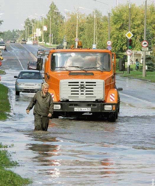 Obrázek prvni pujde zenska a az pak tam pustime nakladak