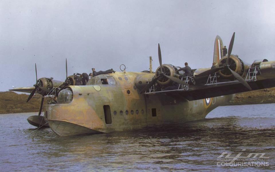 Obrázek routine overhaul on a Short Sunderland Mark I