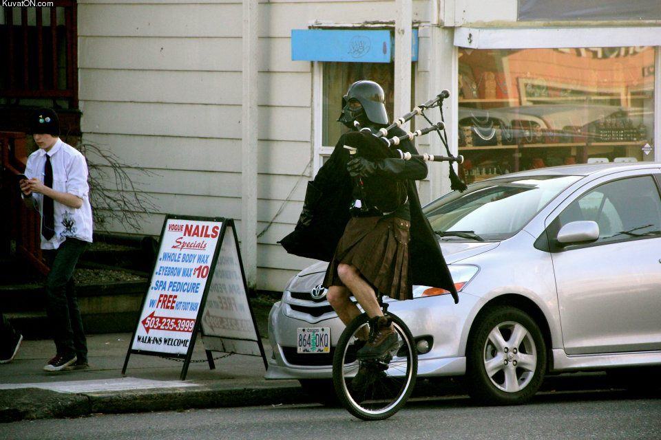 Obrázek scotty vader on a unicycle