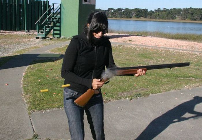 Obrázek shotgun girl