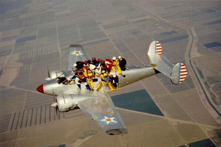 Obrázek skydivers