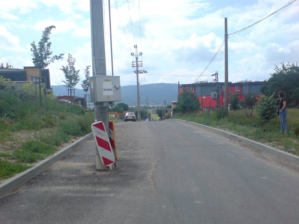 Obrázek sloup v silnici1