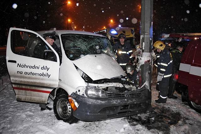 Obrázek spis automobil na  nahradni dily