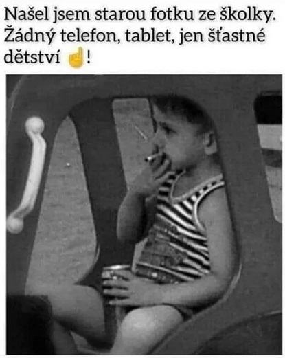 Obrázek stastne detstvi bez smartfonu a tabletu