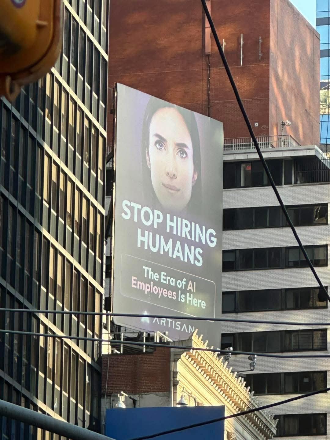 Obrázek stop hiring humans 