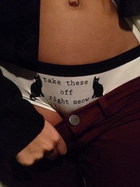 Obrázek take these off right meow