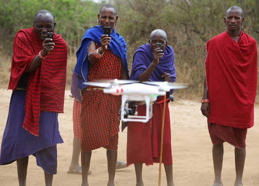 Obrázek the first time they see drone