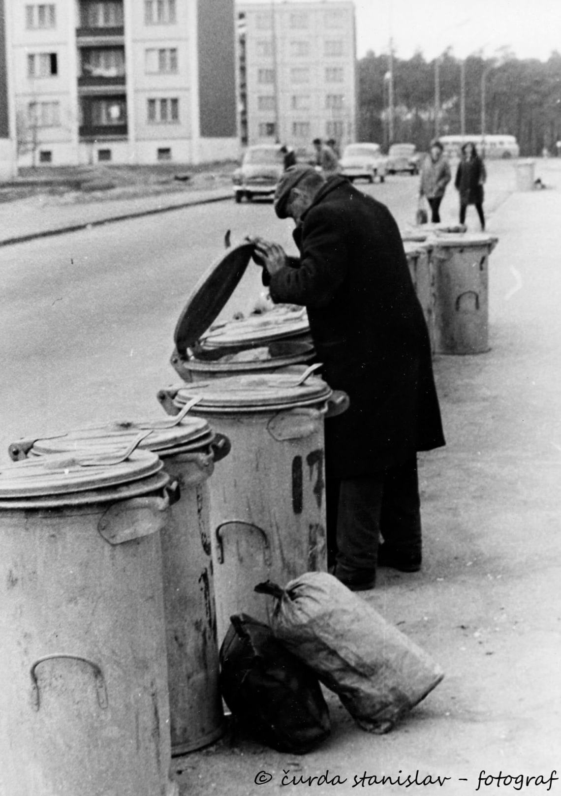 Obrázek to by se za komunistu nestalo - Kladno 1967