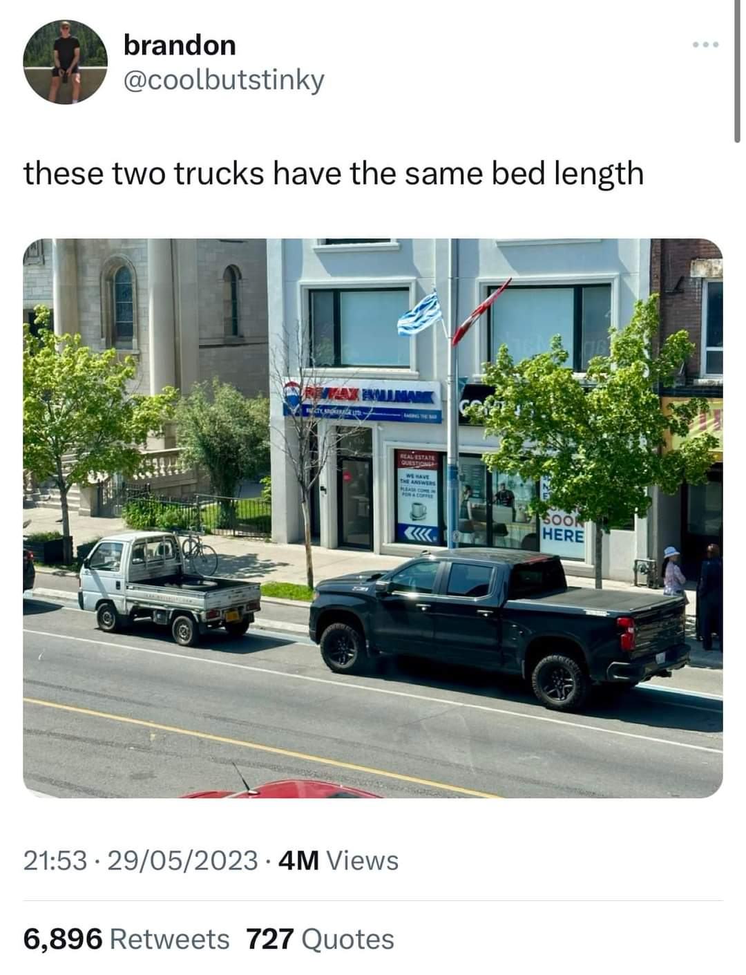Obrázek two trucks