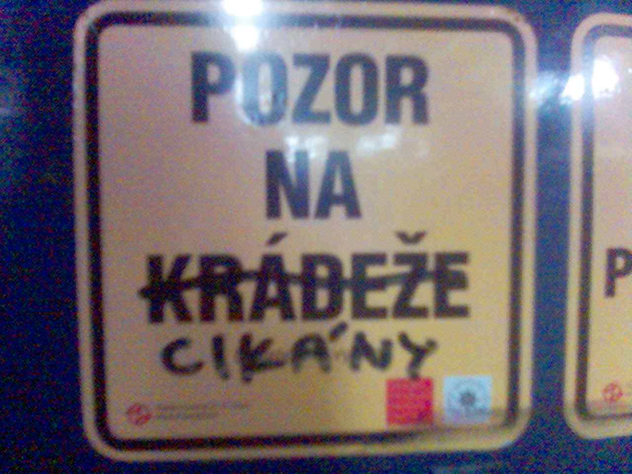Obrázek upozorneni z prazske tramvaje