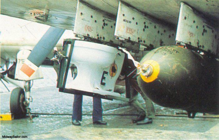 Obrázek va-25 toilet bomb